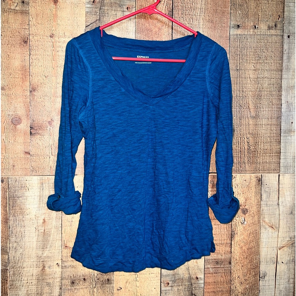 Express roll sleeve tee